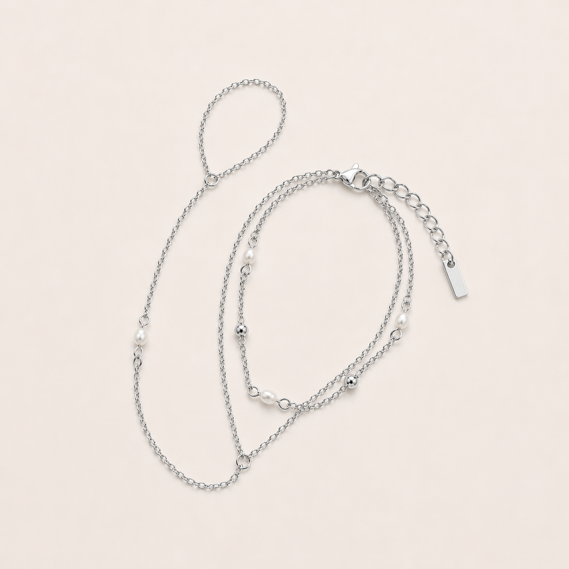 Pearl Whisper HandChain in silver