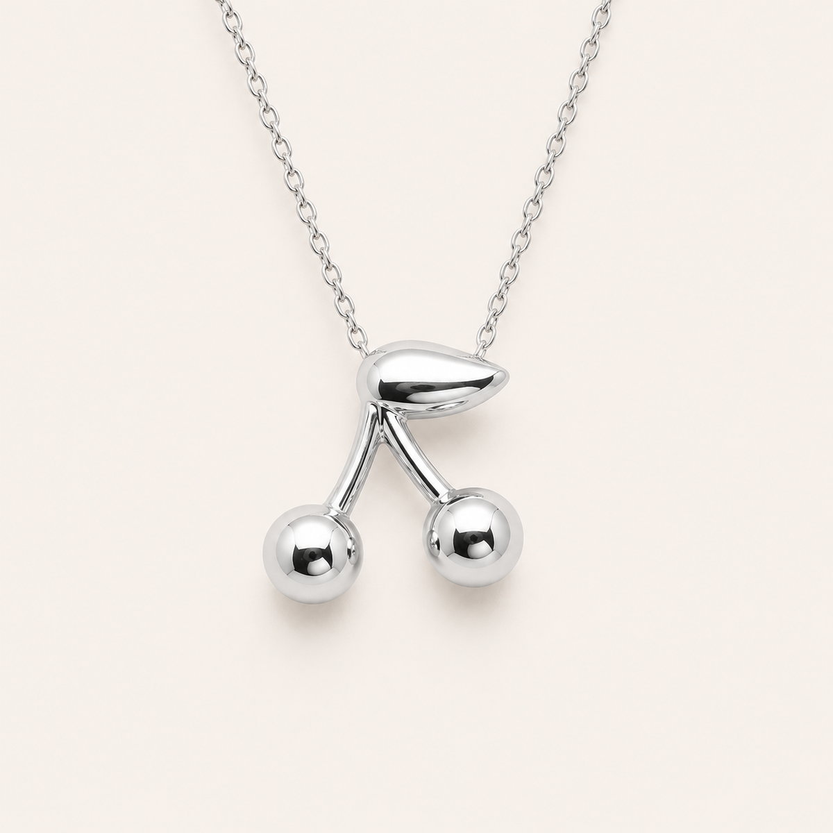 Rue Necklace in silver