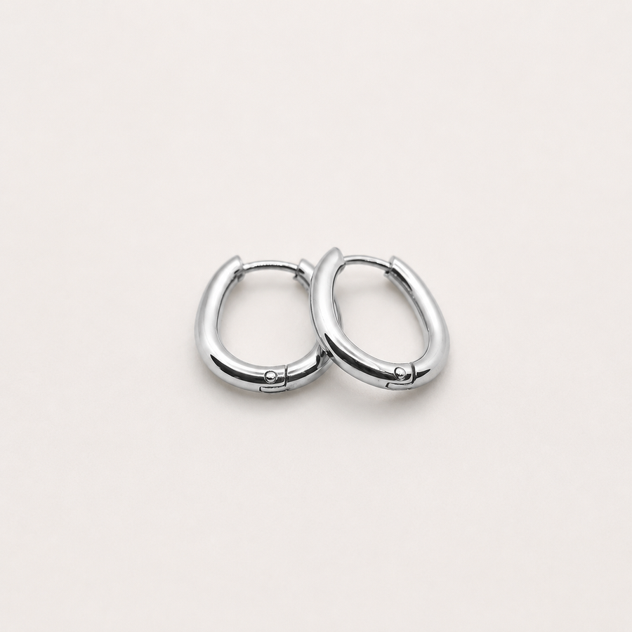 Mirelle Hoop Earrings in silver
