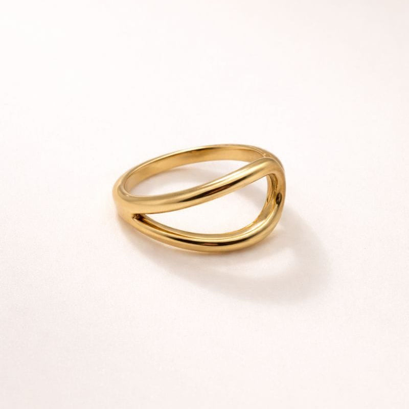 Nahele Curve Ring – image 2 of 4
