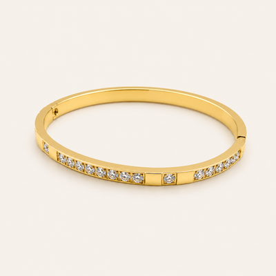 Verona Bangle in gold