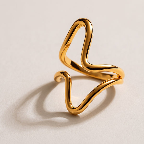Isla Wave Ring
